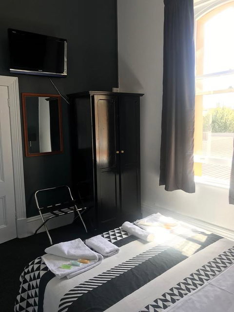 The Federal Boutique Hotel - Accommodation Nelson Bay 3