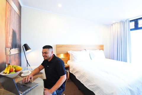 The Griff Motel - Nelsons Bay Accommodation 2