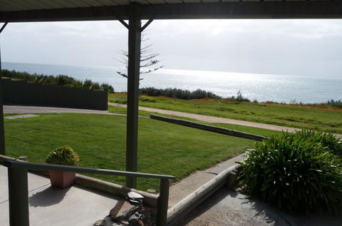 The Hideaway - Accommodation Nelson Bay 3