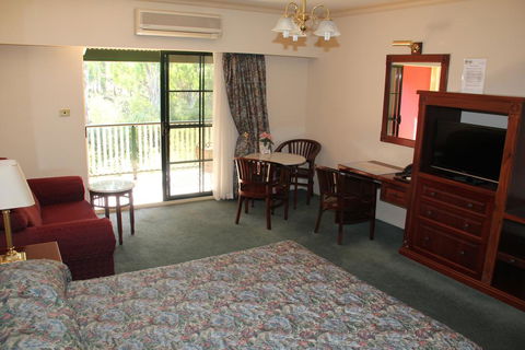 The Lawson Riverside Suites - Accommodation Nelson Bay 1