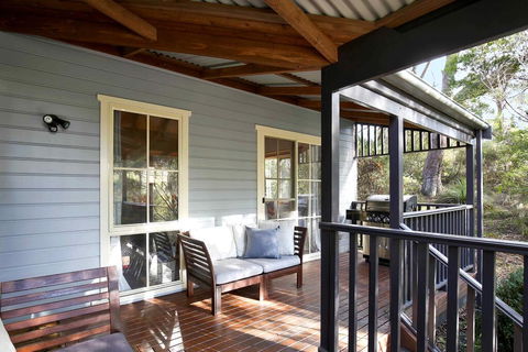 The Lodge - Accommodation Nelson Bay 3