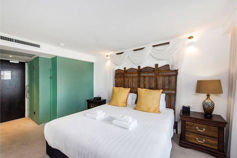 The Nest - Bohemian Space In Northbridge With Roof Terrace - Nelsons Bay Accommodation 1