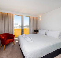 The Nest - Cosy Space on Newcastle Street with Roof Terrace - Nelson Bay Accommodation.com