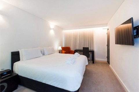 The Nest - Spacious Studio On Newcastle St With Roof Terrace - Nelson Bay Accommodation.com 0