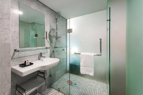 The Nest - Spacious Studio On Newcastle St With Roof Terrace - Nelson Bay Accommodation.com 2