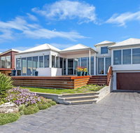 The Nushak - Accommodation Nelson Bay