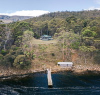 The Pier House - Accommodation Nelson Bay