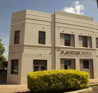The Playhouse Hotel - Accommodation Nelson Bay