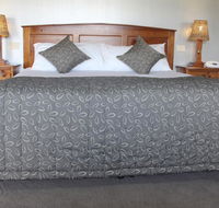 The Saltbush Motor Inn - Accommodation Nelson Bay