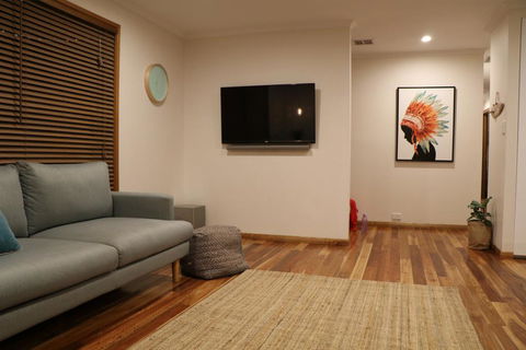 The Salty Gum - Maslin Beach - Nelsons Bay Accommodation 2