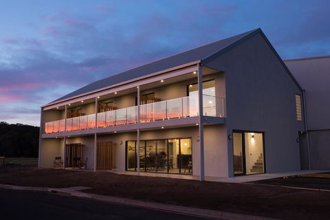 The Seabird - Accommodation Nelson Bay 0