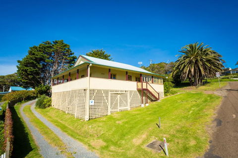 The Seamist Cottage - Accommodation Nelson Bay 1