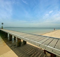 The Shoal One Block From the Beach - Accommodation Nelson Bay