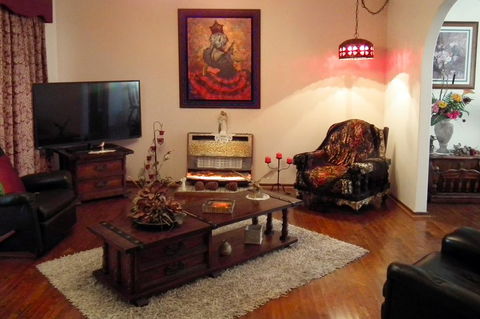 The Spanish Retreat And BnB - 24 Hrs - Accommodation Nelson Bay 0