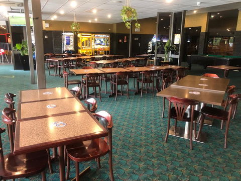 The Sportsman's Hotel - Accommodation Nelson Bay 3