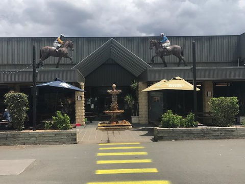 The Sportsman's Hotel - Accommodation Nelson Bay 0