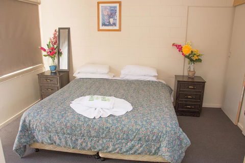 The Swiss Motel - Accommodation Nelson Bay 2