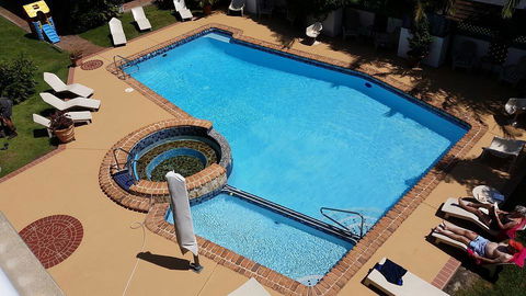 The Tahitian Holiday Apartments - Accommodation Nelson Bay 3