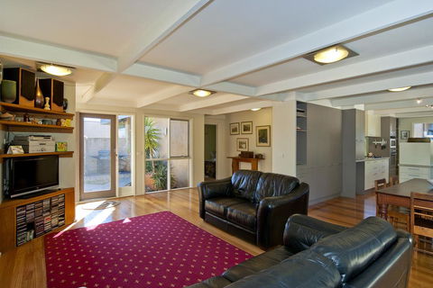 The Terrace Grove - Accommodation Nelson Bay 3