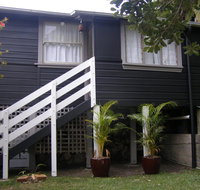 The Tree House 6 Gowing Street - Nelsons Bay Accommodation