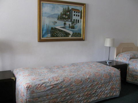 The Wayfarer Motel - Accommodation Nelson Bay 3