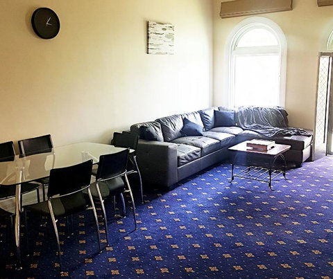 The Wharf Hotel - Accommodation Nelson Bay 1