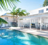 The White House' 25 Tomaree Road - fantastic house with pool linen FOXTEL  WII-U - Accommodation Nelson Bay