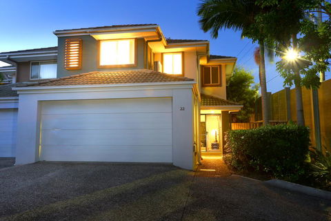 Theme Park HolidayTownhouse - Accommodation Nelson Bay 0