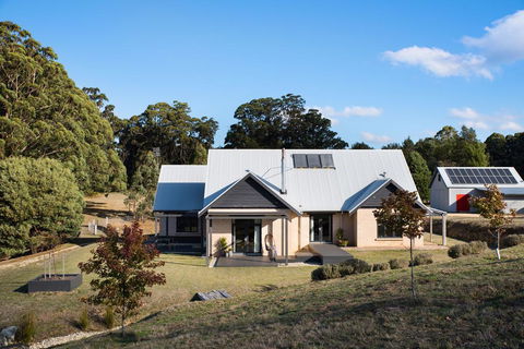 Three Paddocks - Accommodation Nelson Bay 1