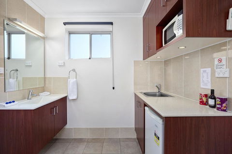 Thunderbird Motel Yass - Accommodation Nelson Bay 3