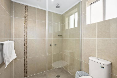 Thunderbird Motel Yass - Accommodation Nelson Bay 2