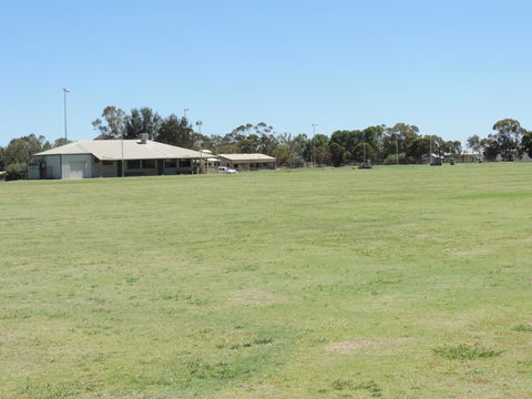 Tooleybuc Country Roads Motor Inn - Accommodation Nelson Bay 0