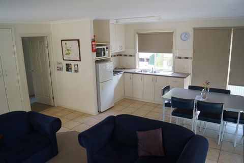Tooleybuc River Retreat Villas - Accommodation Nelson Bay 1
