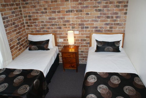 Toowong Villas - Accommodation Nelson Bay 2