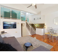Top Floor Apartment Steps To Darling Harbour  ICC - Accommodation Nelson Bay
