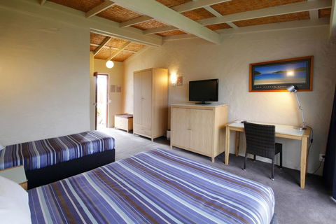 Torquay Hotel/Motel - Accommodation Nelson Bay 0