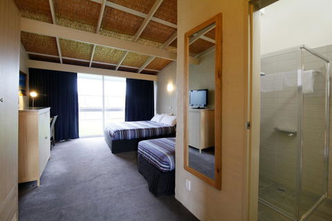 Torquay Hotel/Motel - Accommodation Nelson Bay 1