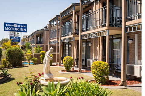 Town Beach Motor Inn Port Macquarie - Accommodation Nelson Bay 0