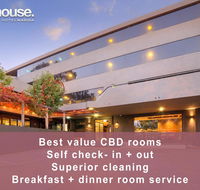 Townhouse Hotel - Accommodation Nelson Bay