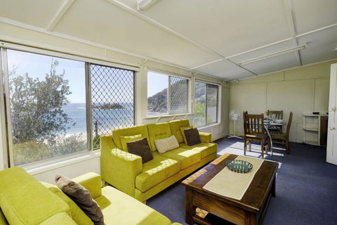 TRADEWINDS - Accommodation Nelson Bay 1
