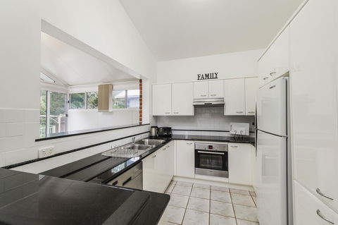 TRANQUIL AT HIBBARD - Accommodation Nelson Bay 2