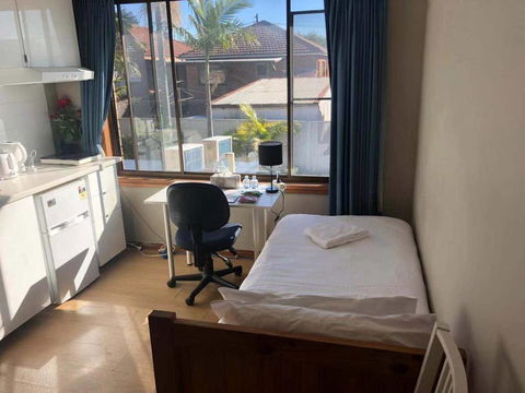 Traveler's Affordable Studio Unit (Beverly Hills) - Accommodation Nelson Bay 2