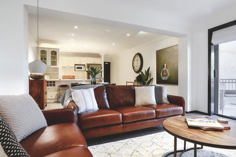 Tre Sorelle Camden - Accommodation Nelson Bay 0