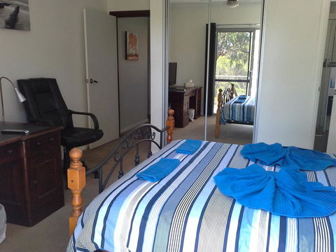 Tree Lodge - Accommodation Nelson Bay 2