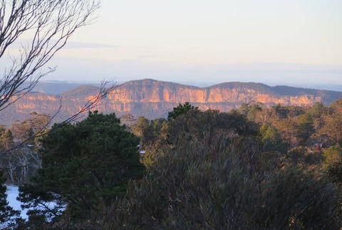 Treetops Retreat Katoomba - Nelson Bay Accommodation.com 1