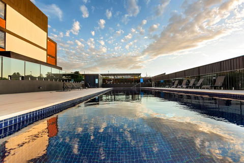 Trendy, Self Contained Inner City Apartment - Accommodation Nelson Bay 3