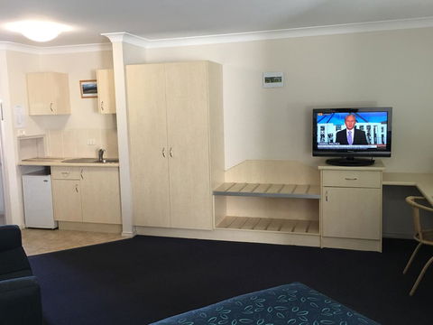 Tuckerbox Motor Inn - Accommodation Nelson Bay 2