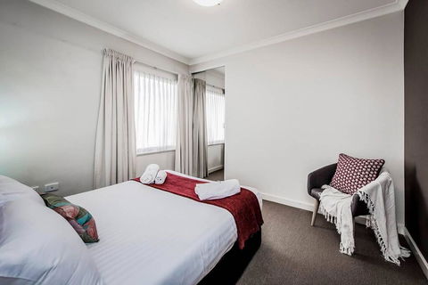 Two Bedder With Parking Close To Perth City Centre - Accommodation Nelson Bay 3
