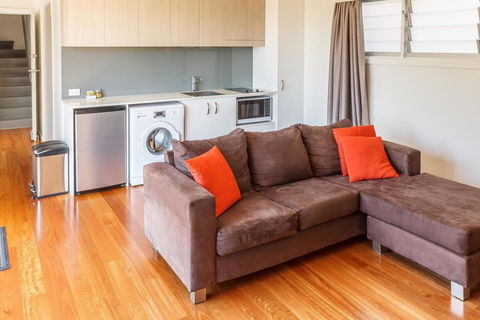 Two Islands At The Jetty - Accommodation Nelson Bay 0