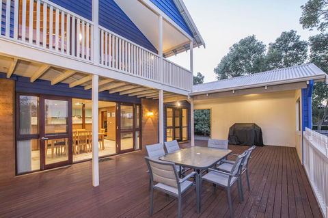 Ultramarine - Accommodation Nelson Bay 2